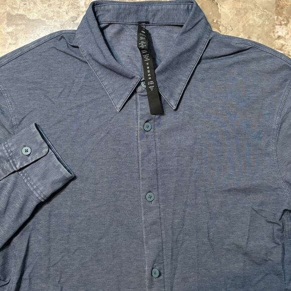 Lululemon Shirt Mens Medium Blue Commission Long Sleeve Button Stretch Office - Picture 1 of 9